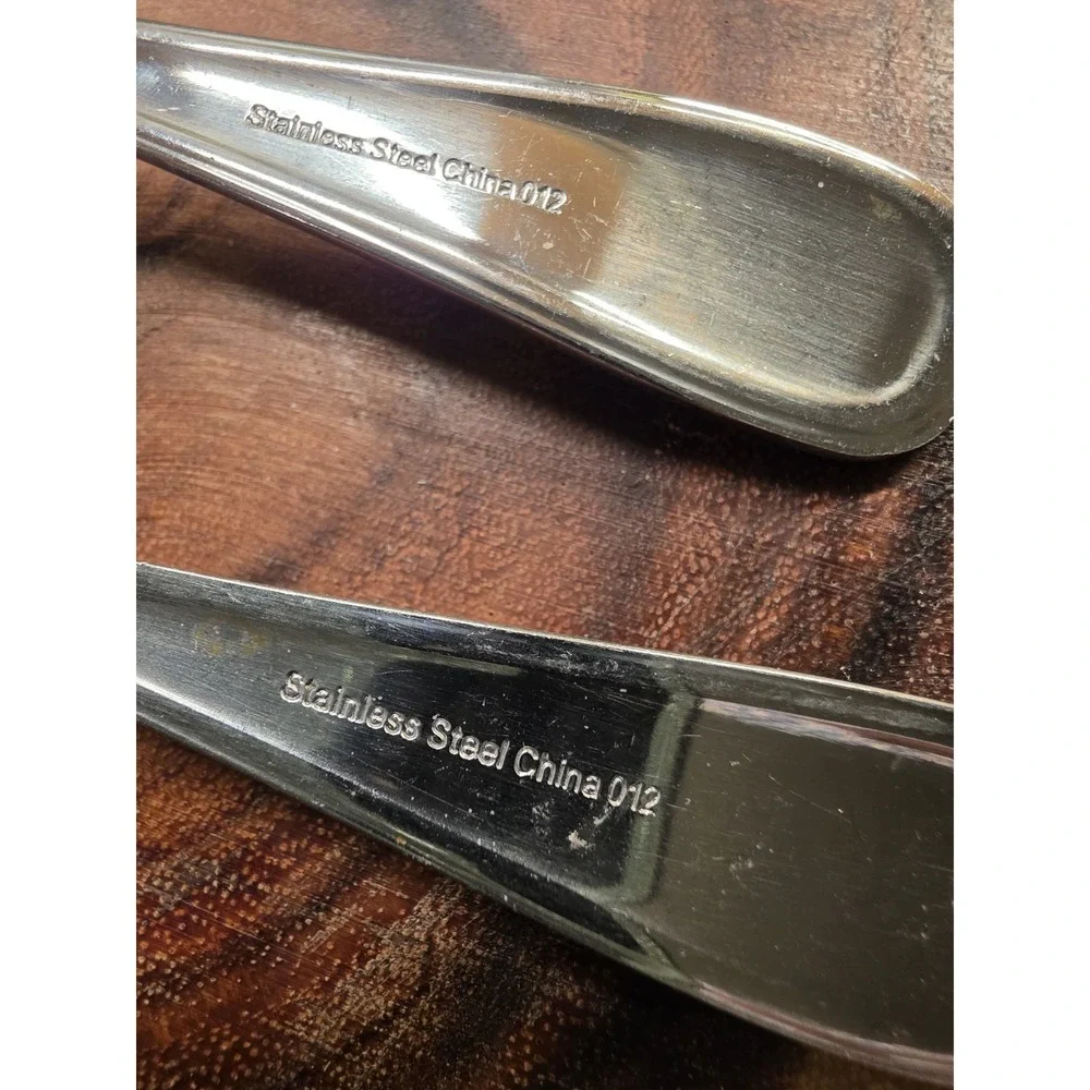 2 Hampton Silversmiths ERIN Dinner Forks 8